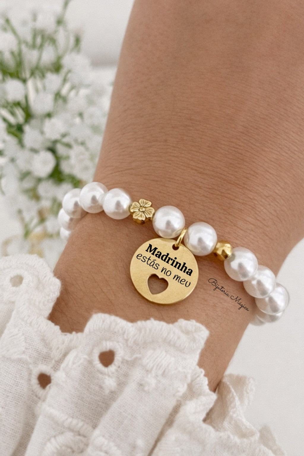 Pulseira Madrinha Pérolas com Medalha