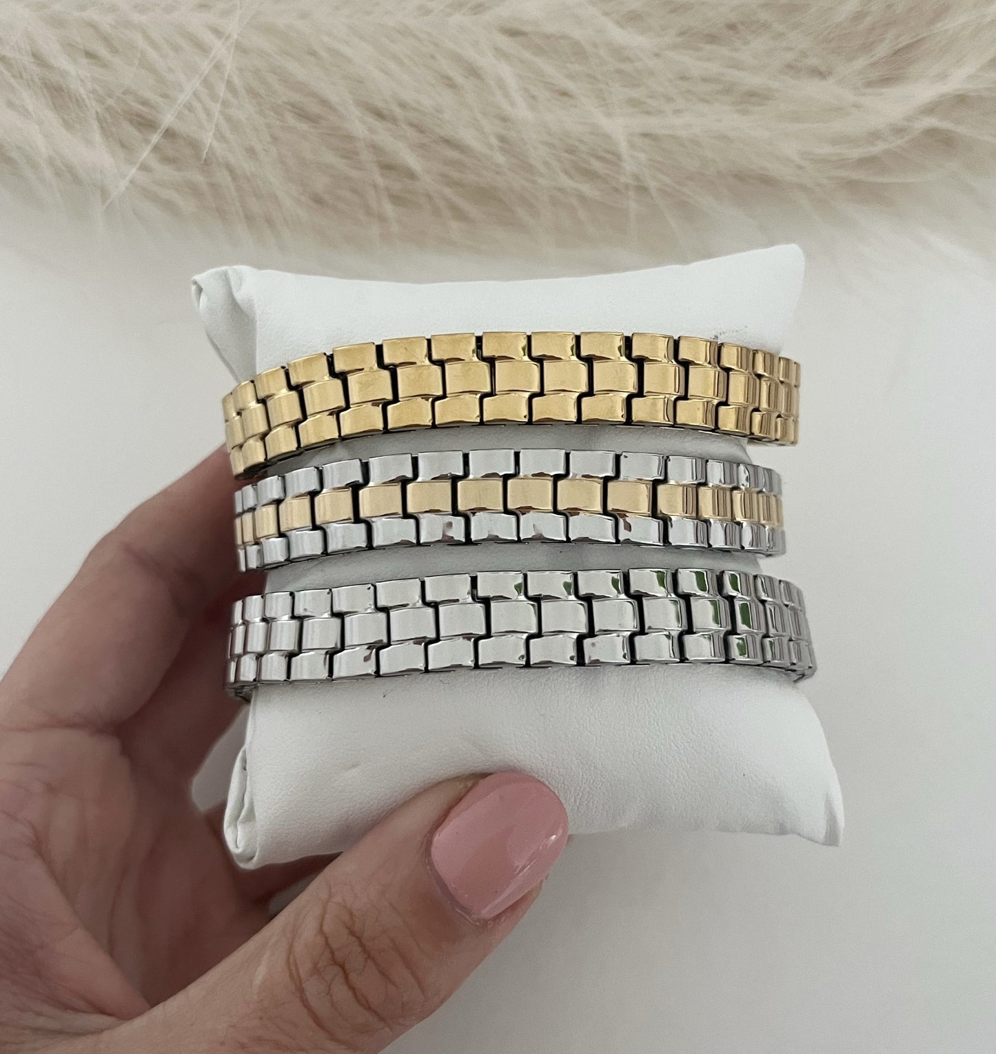 Elastic Link Bracelet