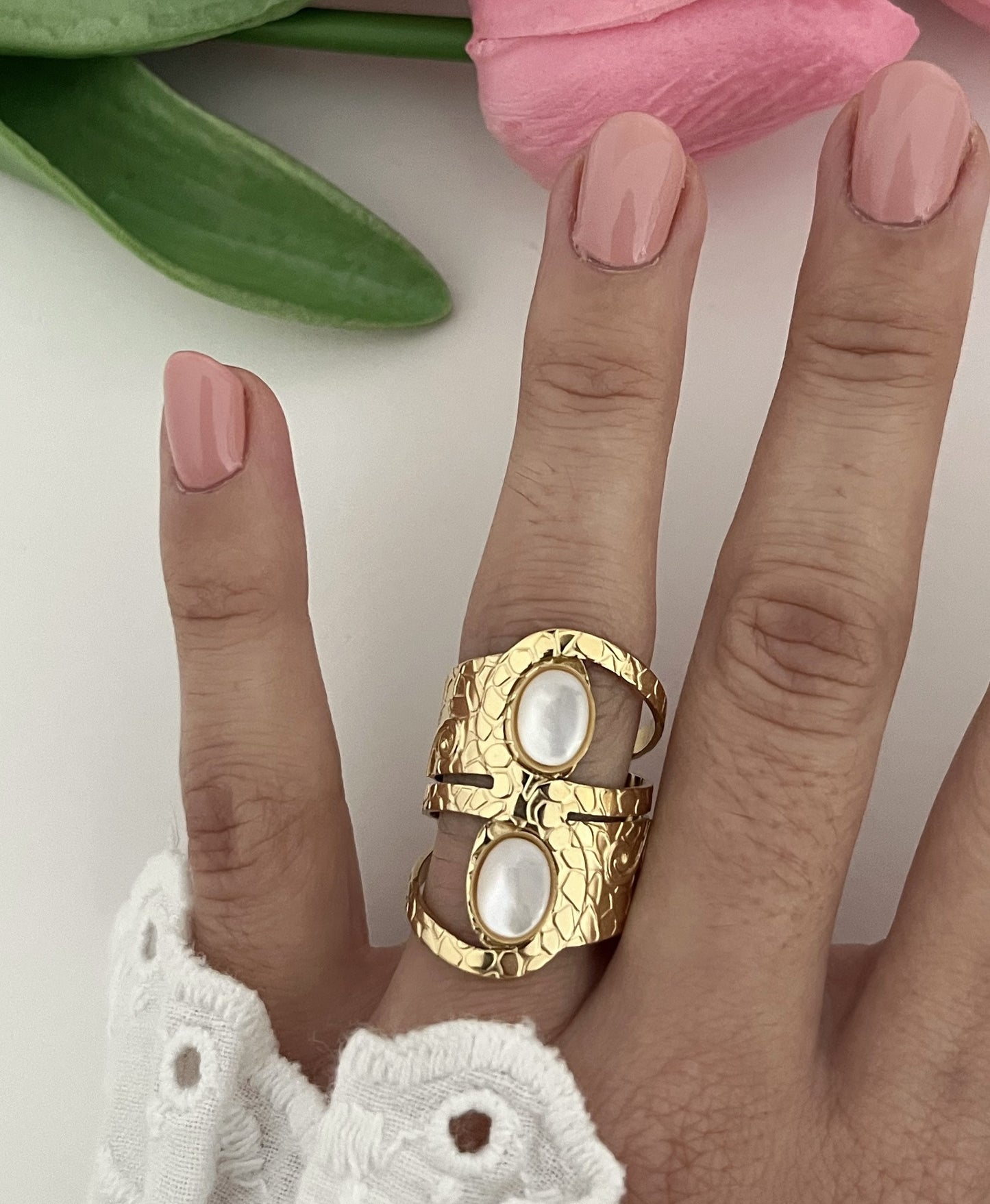 Pearl Aura Ring